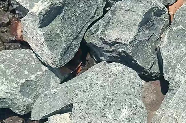 ����r���a��