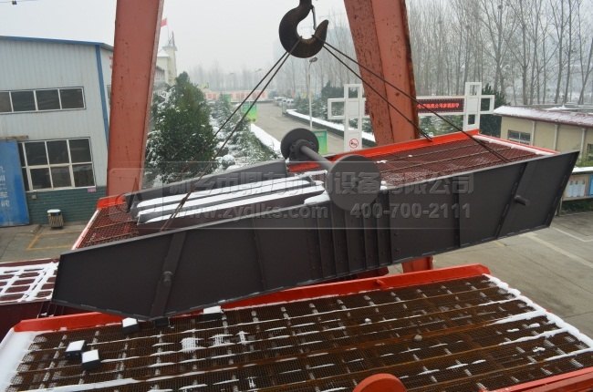 ���u(y��)������ӺY