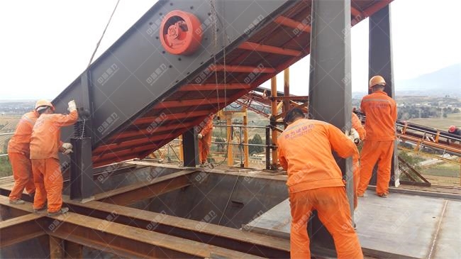 振動篩裝配現場