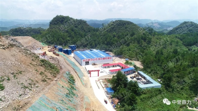 ���a���h���D