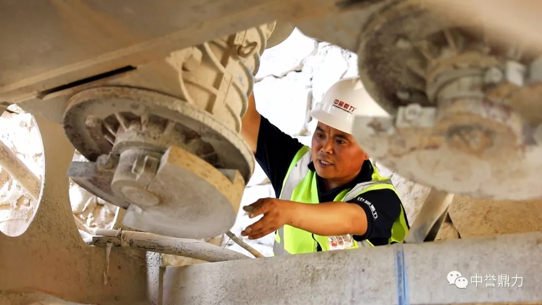 ���g�ˆT���M����ʯ�C���B(y��ng)