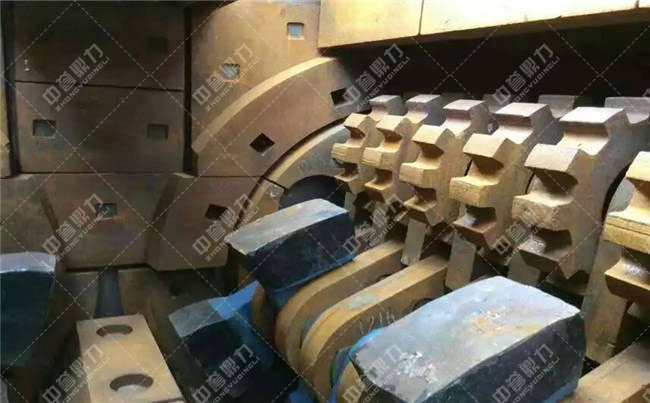 打砂機(jī)內(nèi)部結(jié)構(gòu)