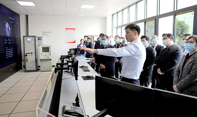 ���������L��B���u�����Vɽ�����Ɣ���